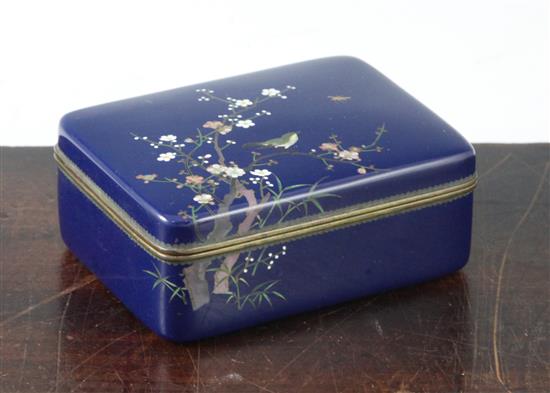 A Japanese silver and gold wire cloisonne enamel box and cover, Meiji period, 11cm